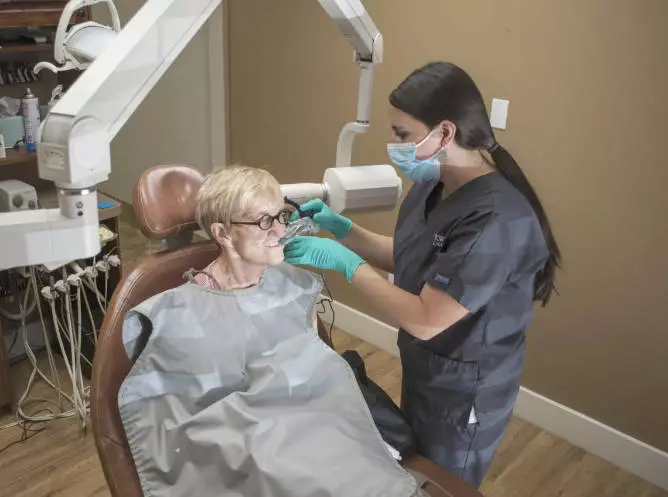 Torghele and Schmid Dental Office Gallery Image 7